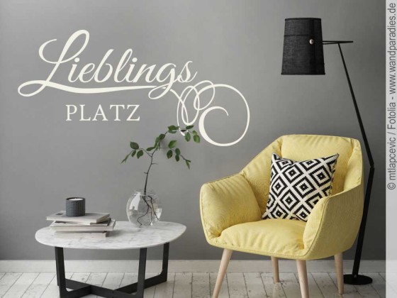 Preview: Wandtattoo Wort Lieblingsplatz Preview: Wandaufkleber Lieblingsplatz
